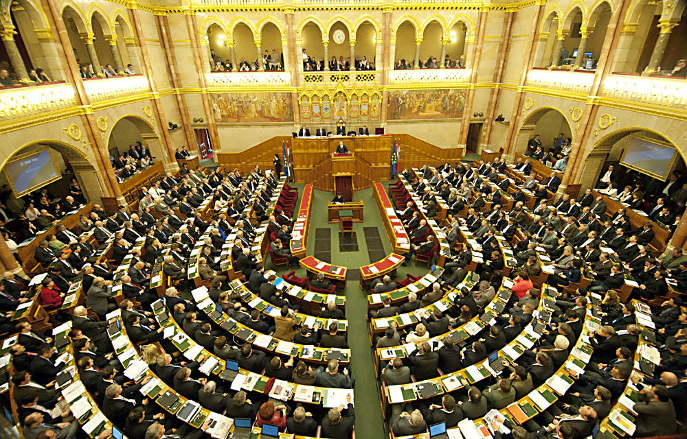 http://parlament.hu/pairhelp/img/img01.jpg